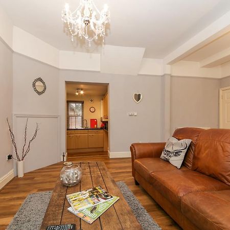 The Abberley Apartment - Stay Worcestershire Extérieur photo